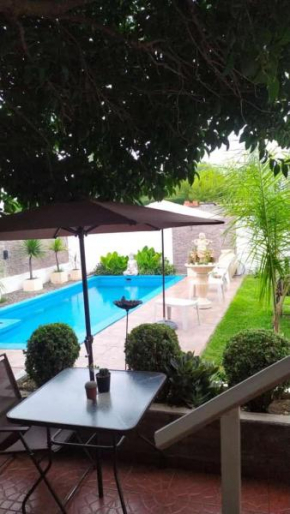 Depto con piscina compartida